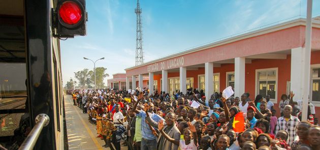 Ankunft am Bahnhof Luacano in Angola