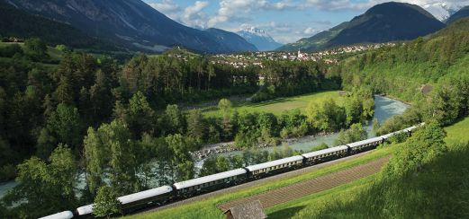 Der Venice Simplon Orient-Express auf seinem Weg durch Österreich