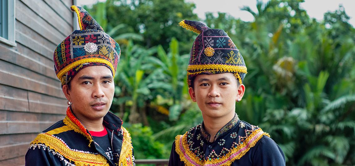 Borneo_Traditionelle-Sabah-Kleidung-