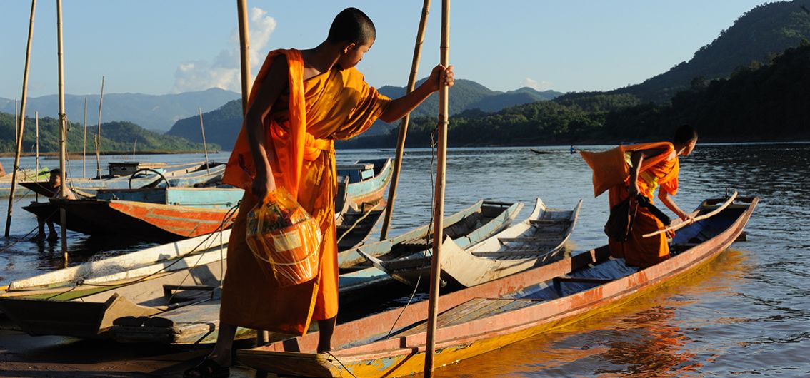 Mönche am Mekong