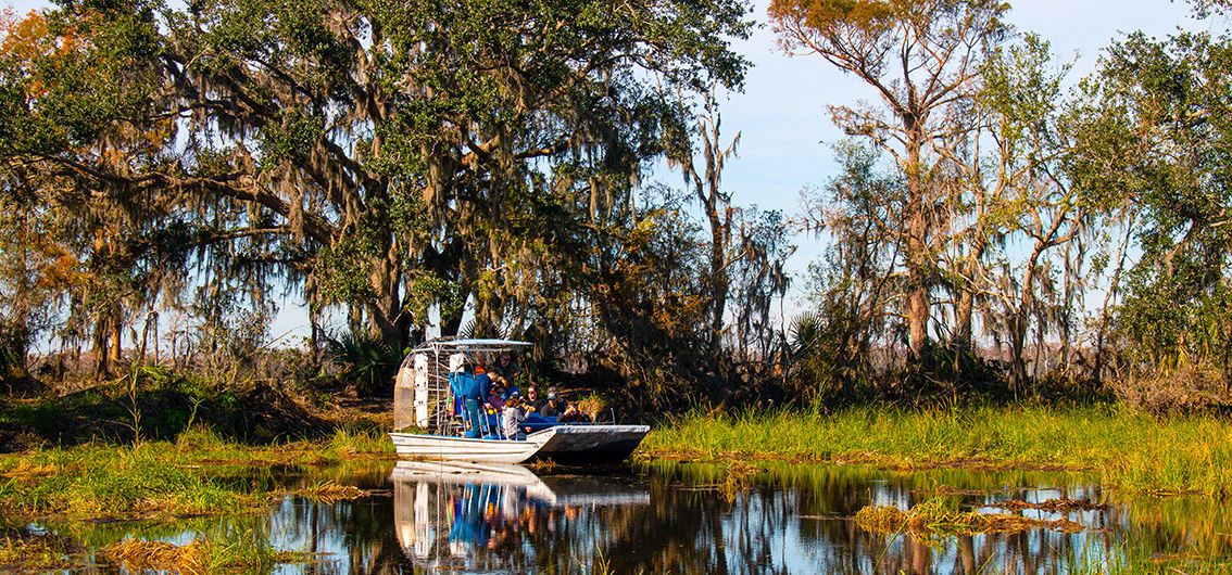 Per-Boat-durch-die-Sümpfe-Louisianas