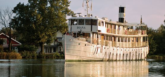 MS Diana auf dem Göta-Kanal
