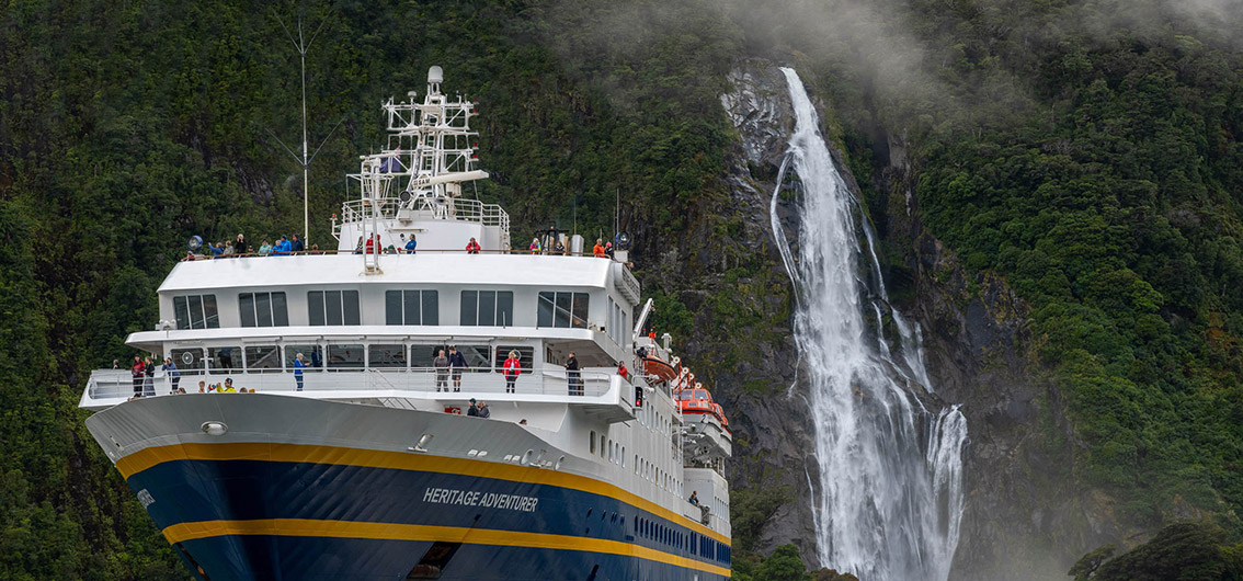 Das Schiff auf Ihrer Reise Heritage Adventurer